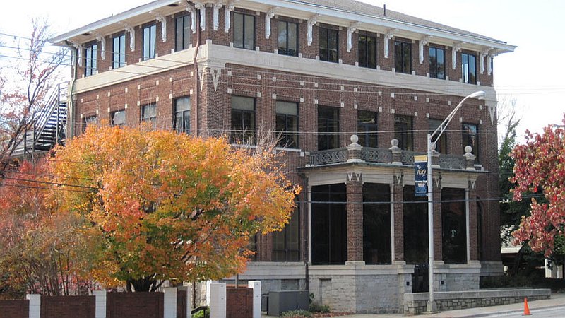 Picture of Alumni House