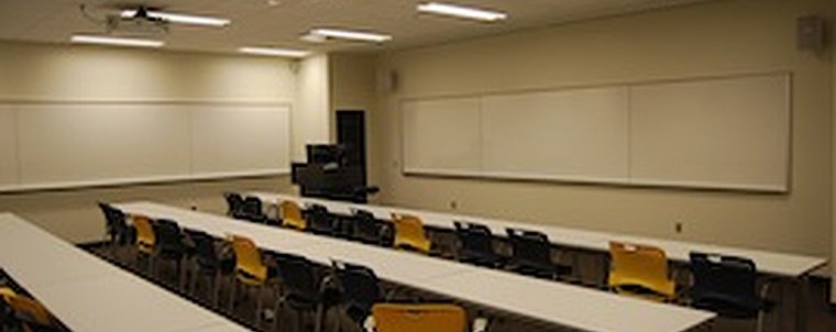 Picture of Clough Undergraduate Learning Commons room 123