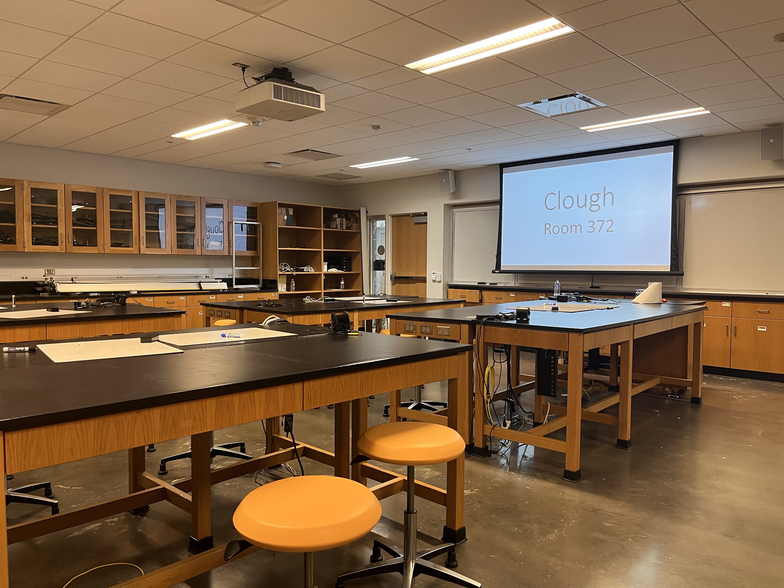 Picture of Clough Undergraduate Learning Commons room 372