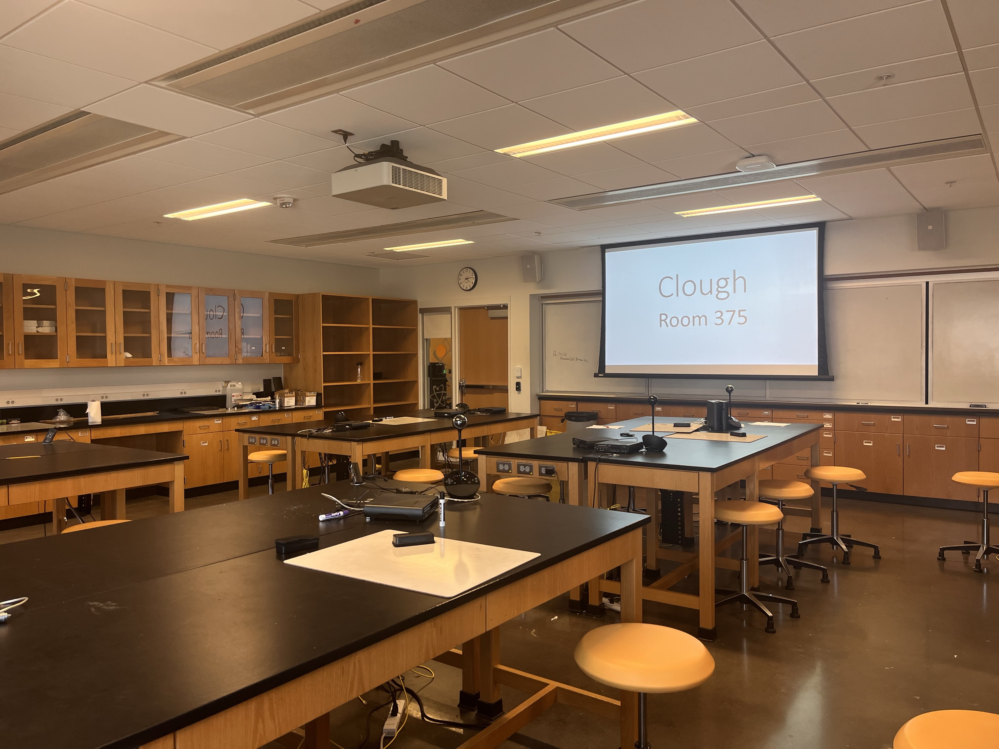 Picture of Clough Undergraduate Learning Commons room 375