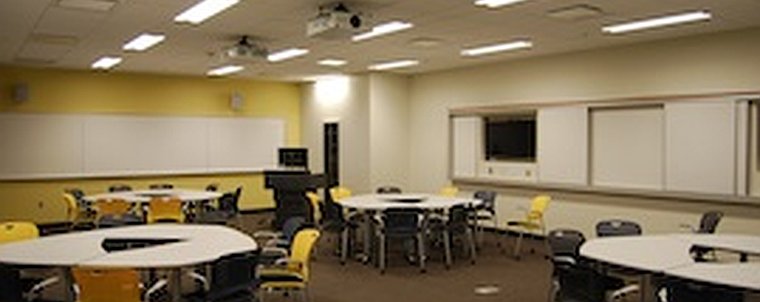 Picture of Clough Undergraduate Learning Commons room 129