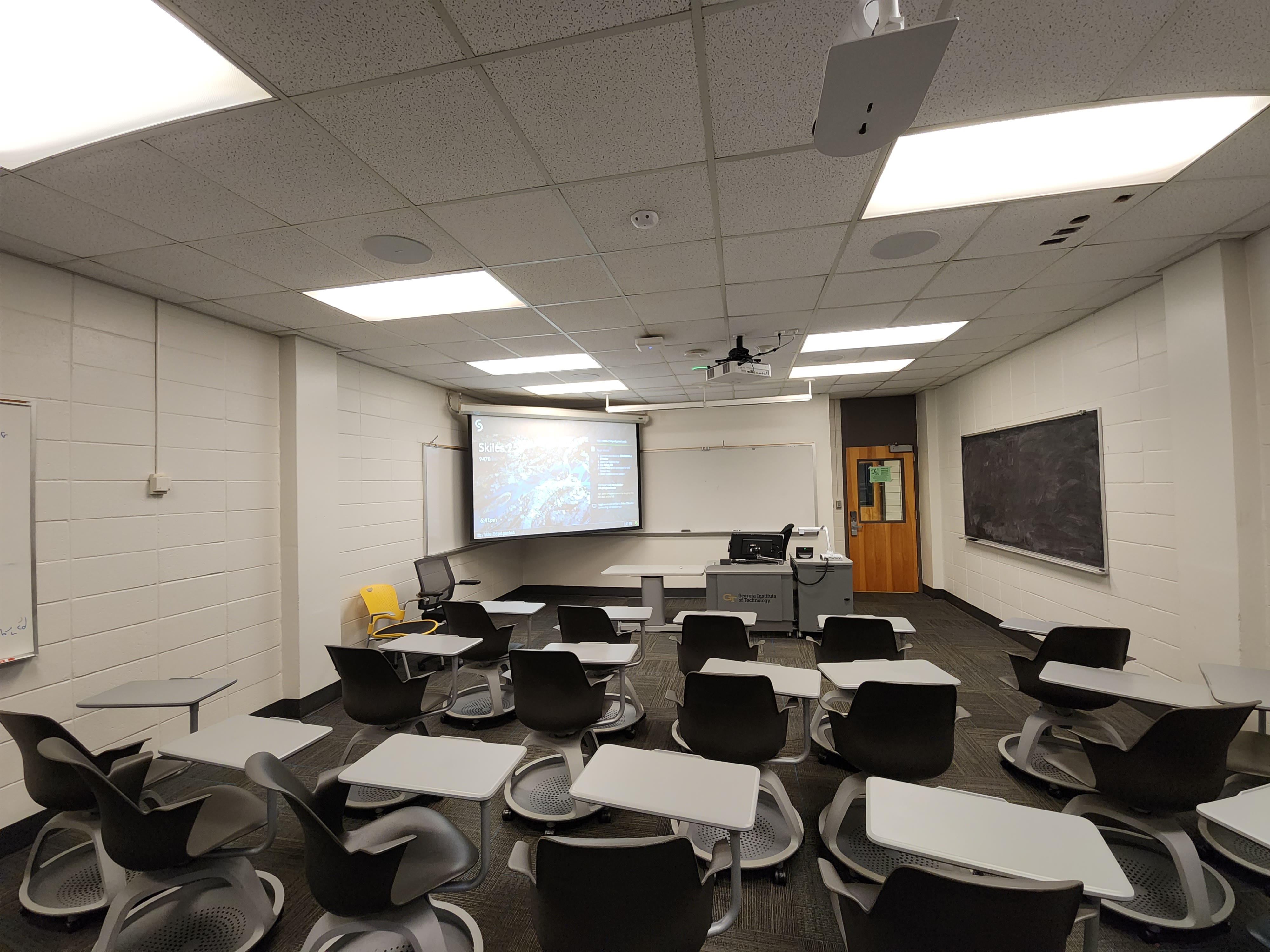 Picture of Skiles room 256