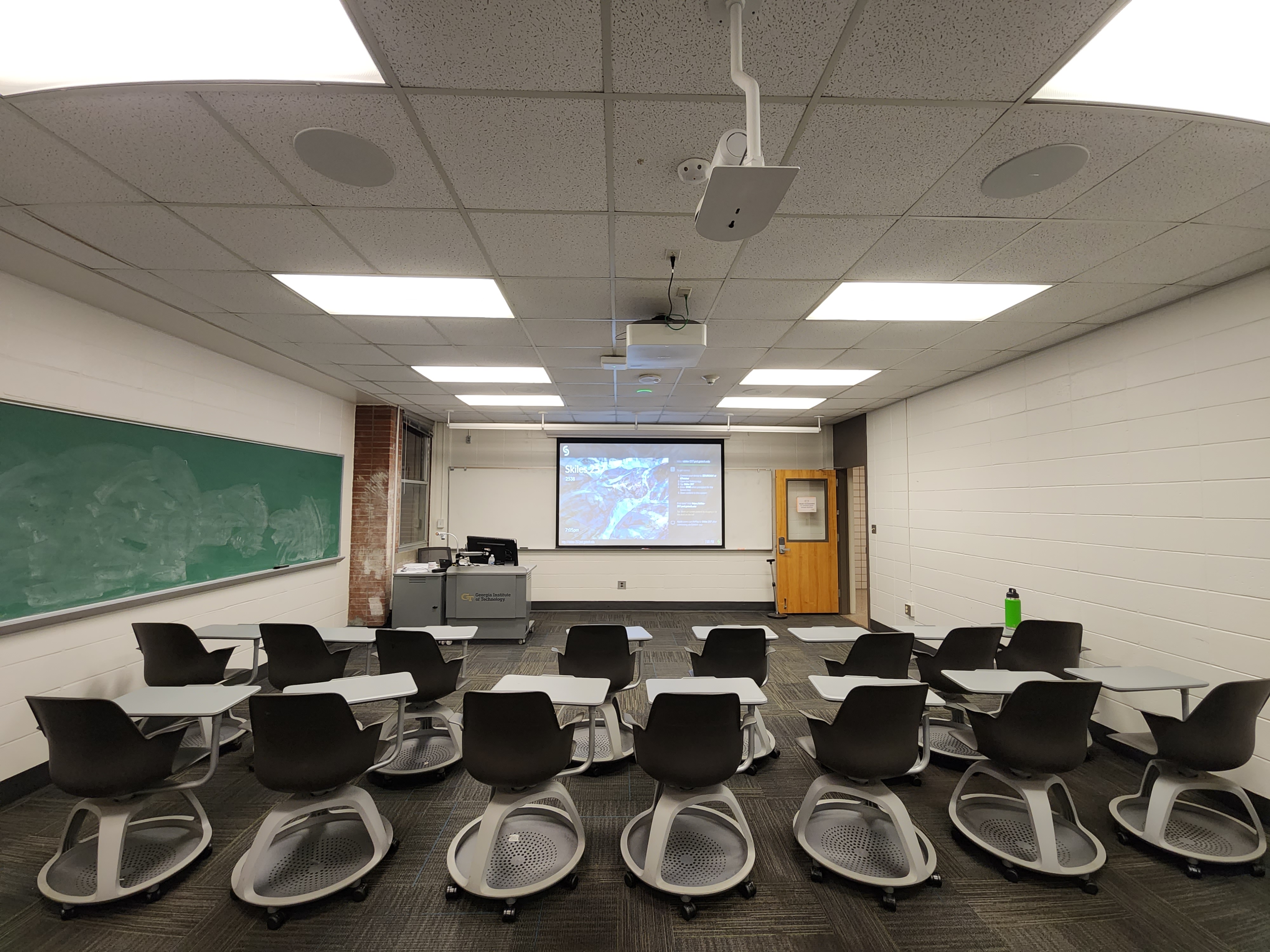 Picture of Skiles room 257