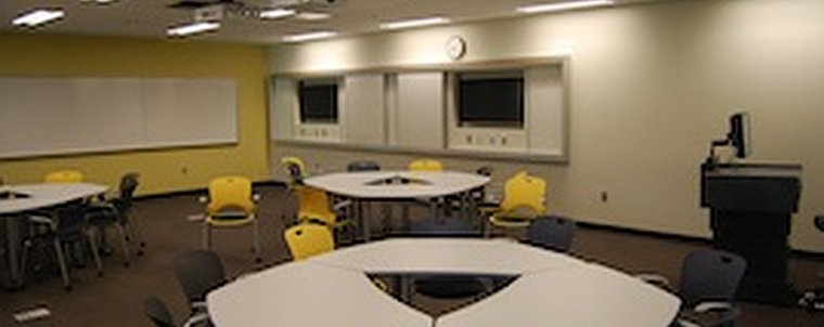 Picture of Clough Undergraduate Learning Commons room 262