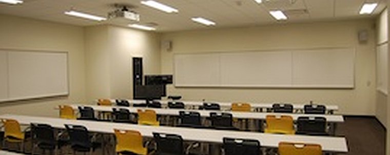 Picture of Clough Undergraduate Learning Commons room 125